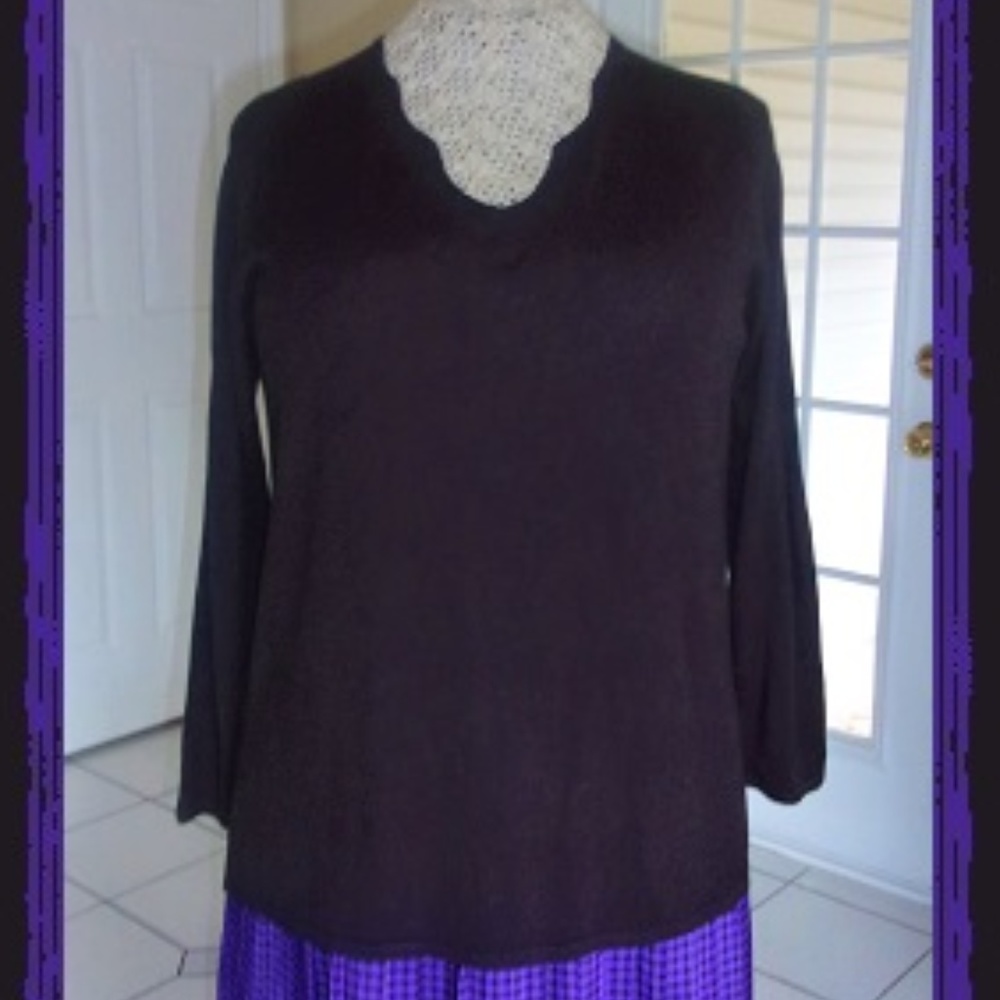 Black Scallop Neck Long Lightweight Smooth Sweater